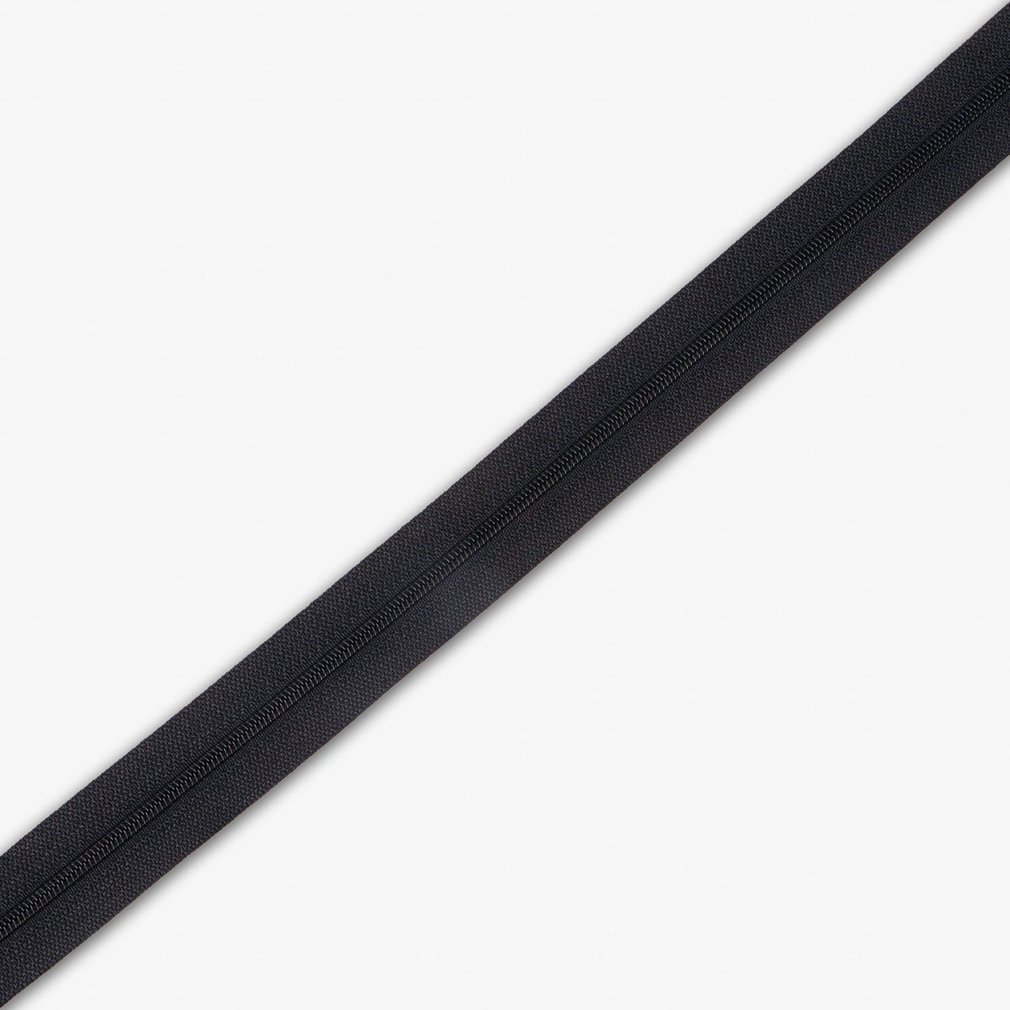 Zip Chain Type 3 Black #310