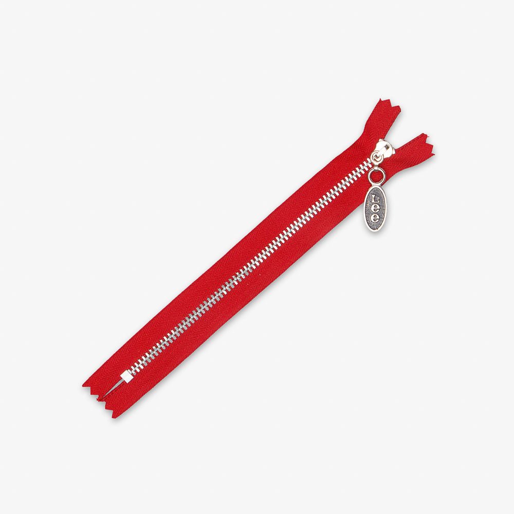 Metal Zips Crimson - 18cm - Ragland Fabrics