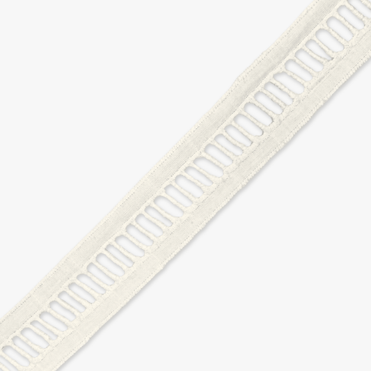 Lace Anglaise Cream (YA19) - Ragland Fabrics